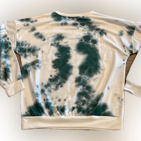 Green & White Tie-Dye Crewneck Sweatshirt - M - Picture 2 of 5